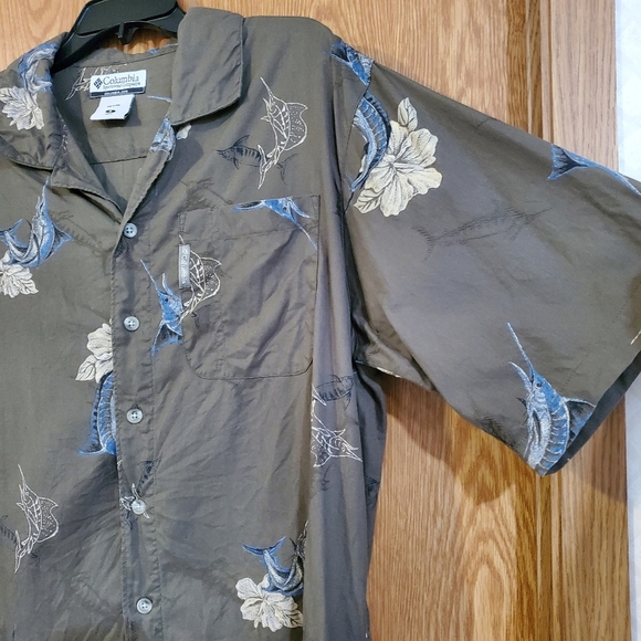 Columbia sportswear Hawaiian style swordfish print cotton shirt - Picture 7 of 11